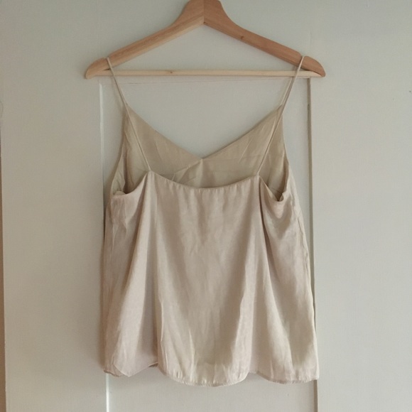 Silky Texture Pattern Camisole - Picture 3 of 4